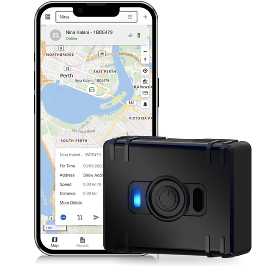 CT-A07 mini asset tracker beside the Open Platform live map on a phone
